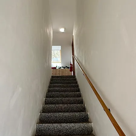 4 Valecov-zasadka 7 アパート